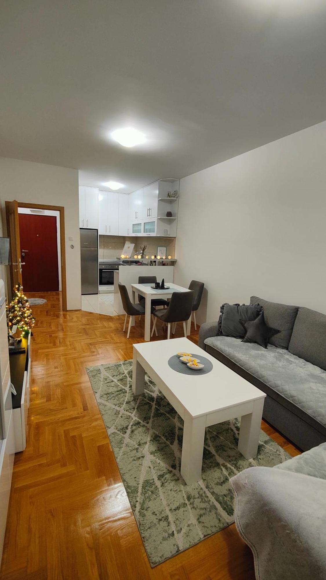 טרביניה Apartman Sunce מראה חיצוני תמונה